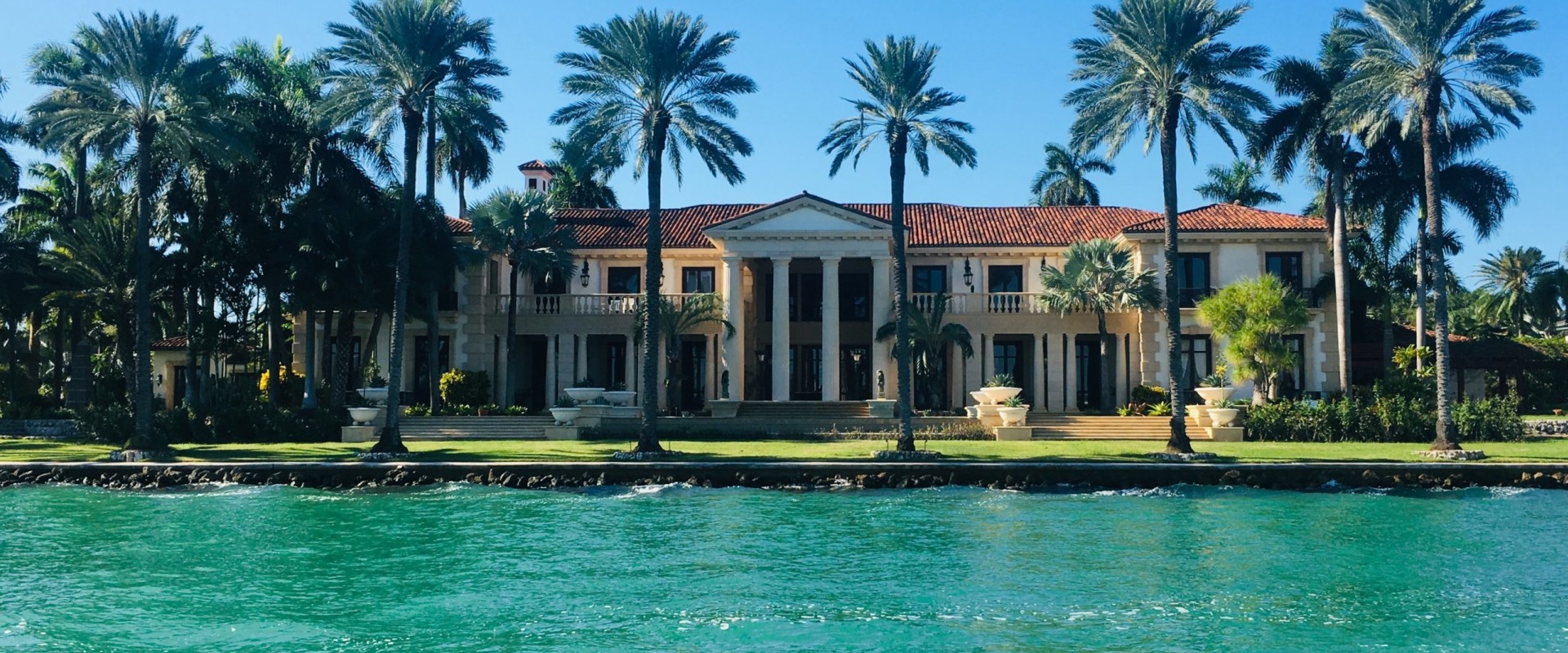 Luxury Homes in the Bahamas: The Ultimate Guide to Boating and Real Estate