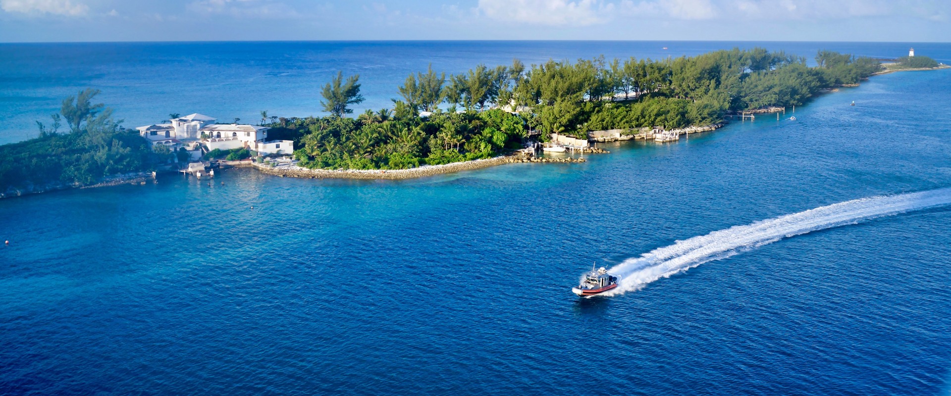 The Ultimate Guide to Long-Term vs. Short-Term Investments in Bahamas Real Estate